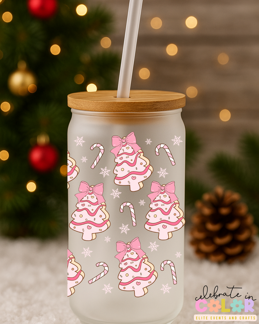 Pink Christmas Tree Libbey Cup – 16oz Frosted Glass with Bamboo Lid & Straw