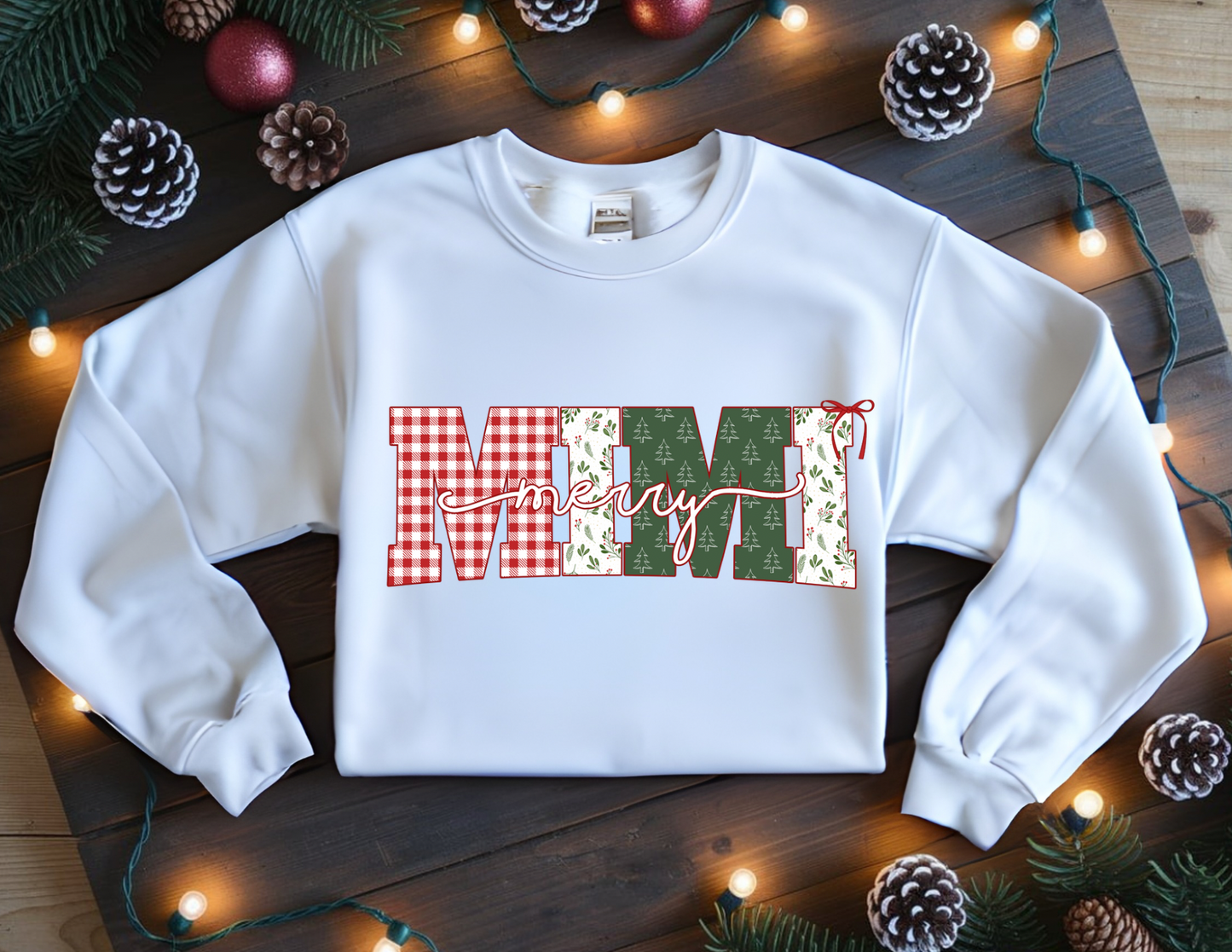 Merry MAMA | NANA | GRANDMA | MIMI | GIGI Christmas Sweatshirt – Cozy Gildan Crewneck, Festive Family Holiday Top, Holiday Gift for Her